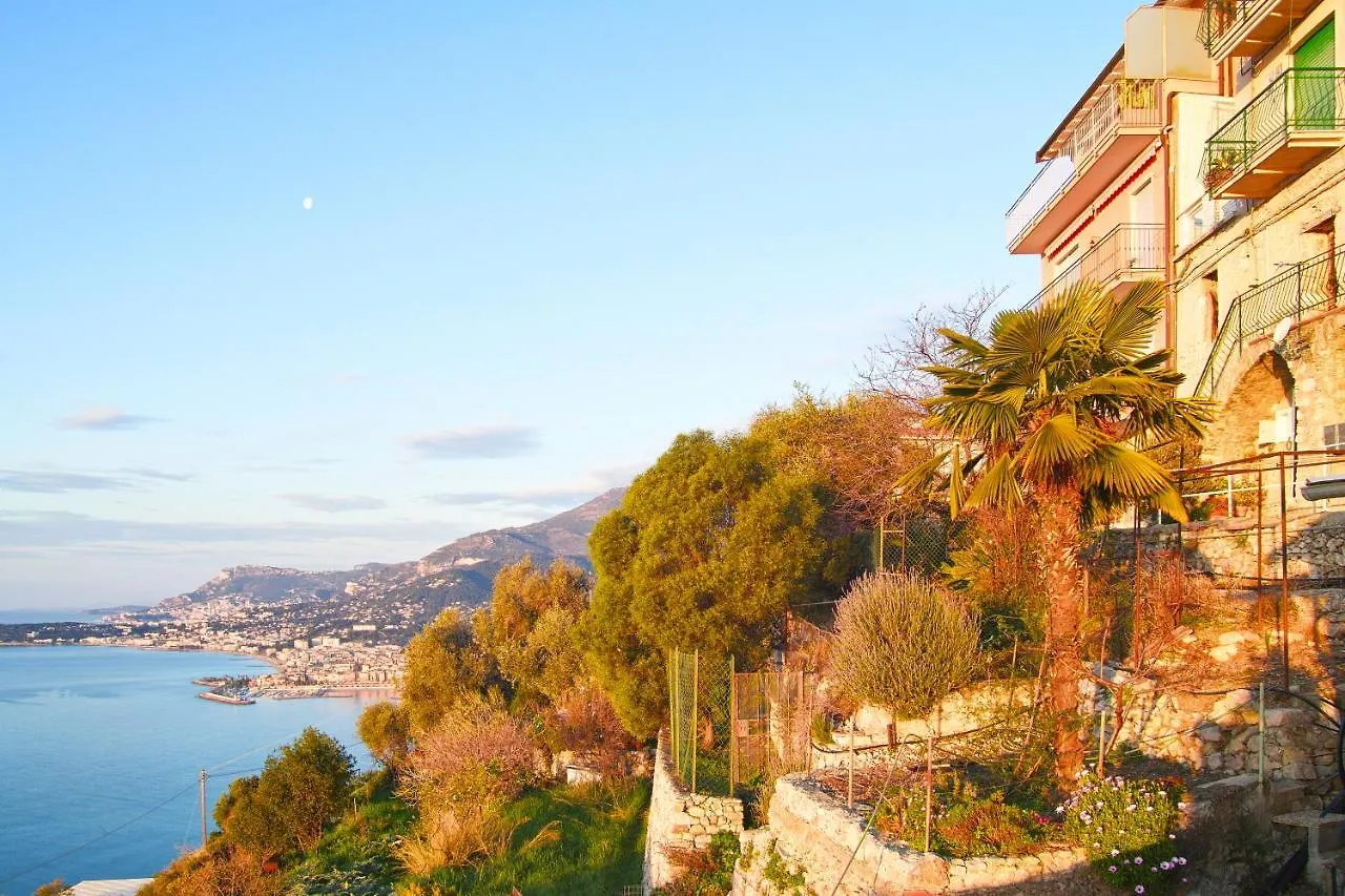 Apartment Amazing Sea Views Over The Riviera Grimaldi